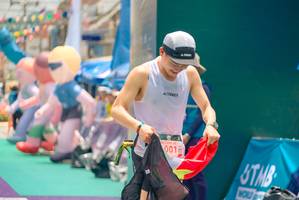 BIB: 001
                            <button type="button" onclick="openModal(24712861)" class="btn btn-primary btn-sm float-right btn-popup" data-toggle="modal" data-target=".modal-high-quality">
                        <i class="fas fa-shopping-cart"></i> Add to Cart
                    </button>
                                            <button type="button" onclick="isThisMe(24712861, true)" class="btn btn-success btn-sm float-right btn-popup btn-isme hidden" data-toggle="tooltip" data-placement="bottom" title="นี่คือรูปของคุณใช่ไหม คลิกที่นี่เพื่อเอาเข้าอัลบั้ม">
                        <i class="fas fa-plus"></i> Add to album
                    </button>
                    <button type="button" onclick="isThisMe(24712861, false)" class="btn btn-warning btn-sm float-right btn-popup btn-isnotme hidden">
                        <i class="fas fa-ban"></i> Remove from album
                    </button>