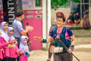 BIB: 536
                            <button type="button" onclick="openModal(24712624)" class="btn btn-primary btn-sm float-right btn-popup" data-toggle="modal" data-target=".modal-high-quality">
                        <i class="fas fa-shopping-cart"></i> Add to Cart
                    </button>
                                            <button type="button" onclick="isThisMe(24712624, true)" class="btn btn-success btn-sm float-right btn-popup btn-isme hidden" data-toggle="tooltip" data-placement="bottom" title="นี่คือรูปของคุณใช่ไหม คลิกที่นี่เพื่อเอาเข้าอัลบั้ม">
                        <i class="fas fa-plus"></i> Add to album
                    </button>
                    <button type="button" onclick="isThisMe(24712624, false)" class="btn btn-warning btn-sm float-right btn-popup btn-isnotme hidden">
                        <i class="fas fa-ban"></i> Remove from album
                    </button>