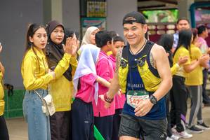 BIB: 5422
                            <button type="button" onclick="openModal(24712528)" class="btn btn-primary btn-sm float-right btn-popup" data-toggle="modal" data-target=".modal-high-quality">
                        <i class="fas fa-shopping-cart"></i> Add to Cart
                    </button>
                                            <button type="button" onclick="isThisMe(24712528, true)" class="btn btn-success btn-sm float-right btn-popup btn-isme hidden" data-toggle="tooltip" data-placement="bottom" title="นี่คือรูปของคุณใช่ไหม คลิกที่นี่เพื่อเอาเข้าอัลบั้ม">
                        <i class="fas fa-plus"></i> Add to album
                    </button>
                    <button type="button" onclick="isThisMe(24712528, false)" class="btn btn-warning btn-sm float-right btn-popup btn-isnotme hidden">
                        <i class="fas fa-ban"></i> Remove from album
                    </button>