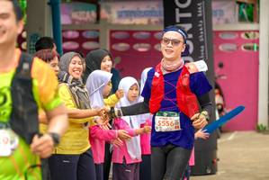 BIB: 461, 5556
                            <button type="button" onclick="openModal(24712185)" class="btn btn-primary btn-sm float-right btn-popup" data-toggle="modal" data-target=".modal-high-quality">
                        <i class="fas fa-shopping-cart"></i> Add to Cart
                    </button>
                                            <button type="button" onclick="isThisMe(24712185, true)" class="btn btn-success btn-sm float-right btn-popup btn-isme hidden" data-toggle="tooltip" data-placement="bottom" title="นี่คือรูปของคุณใช่ไหม คลิกที่นี่เพื่อเอาเข้าอัลบั้ม">
                        <i class="fas fa-plus"></i> Add to album
                    </button>
                    <button type="button" onclick="isThisMe(24712185, false)" class="btn btn-warning btn-sm float-right btn-popup btn-isnotme hidden">
                        <i class="fas fa-ban"></i> Remove from album
                    </button>