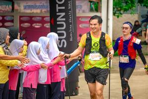 BIB: 5289, 556
                            <button type="button" onclick="openModal(24712182)" class="btn btn-primary btn-sm float-right btn-popup" data-toggle="modal" data-target=".modal-high-quality">
                        <i class="fas fa-shopping-cart"></i> Add to Cart
                    </button>
                                            <button type="button" onclick="isThisMe(24712182, true)" class="btn btn-success btn-sm float-right btn-popup btn-isme hidden" data-toggle="tooltip" data-placement="bottom" title="นี่คือรูปของคุณใช่ไหม คลิกที่นี่เพื่อเอาเข้าอัลบั้ม">
                        <i class="fas fa-plus"></i> Add to album
                    </button>
                    <button type="button" onclick="isThisMe(24712182, false)" class="btn btn-warning btn-sm float-right btn-popup btn-isnotme hidden">
                        <i class="fas fa-ban"></i> Remove from album
                    </button>