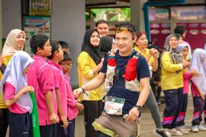 BIB: 5503
                            <button type="button" onclick="openModal(24712396)" class="btn btn-primary btn-sm float-right btn-popup" data-toggle="modal" data-target=".modal-high-quality">
                        <i class="fas fa-shopping-cart"></i> Add to Cart
                    </button>
                                            <button type="button" onclick="isThisMe(24712396, true)" class="btn btn-success btn-sm float-right btn-popup btn-isme hidden" data-toggle="tooltip" data-placement="bottom" title="นี่คือรูปของคุณใช่ไหม คลิกที่นี่เพื่อเอาเข้าอัลบั้ม">
                        <i class="fas fa-plus"></i> Add to album
                    </button>
                    <button type="button" onclick="isThisMe(24712396, false)" class="btn btn-warning btn-sm float-right btn-popup btn-isnotme hidden">
                        <i class="fas fa-ban"></i> Remove from album
                    </button>