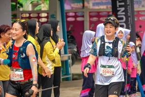 BIB: 6526, 5502
                            <button type="button" onclick="openModal(24712725)" class="btn btn-primary btn-sm float-right btn-popup" data-toggle="modal" data-target=".modal-high-quality">
                        <i class="fas fa-shopping-cart"></i> Add to Cart
                    </button>
                                            <button type="button" onclick="isThisMe(24712725, true)" class="btn btn-success btn-sm float-right btn-popup btn-isme hidden" data-toggle="tooltip" data-placement="bottom" title="นี่คือรูปของคุณใช่ไหม คลิกที่นี่เพื่อเอาเข้าอัลบั้ม">
                        <i class="fas fa-plus"></i> Add to album
                    </button>
                    <button type="button" onclick="isThisMe(24712725, false)" class="btn btn-warning btn-sm float-right btn-popup btn-isnotme hidden">
                        <i class="fas fa-ban"></i> Remove from album
                    </button>