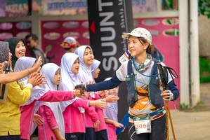 BIB: 306
                            <button type="button" onclick="openModal(24712174)" class="btn btn-primary btn-sm float-right btn-popup" data-toggle="modal" data-target=".modal-high-quality">
                        <i class="fas fa-shopping-cart"></i> Add to Cart
                    </button>
                                            <button type="button" onclick="isThisMe(24712174, true)" class="btn btn-success btn-sm float-right btn-popup btn-isme hidden" data-toggle="tooltip" data-placement="bottom" title="นี่คือรูปของคุณใช่ไหม คลิกที่นี่เพื่อเอาเข้าอัลบั้ม">
                        <i class="fas fa-plus"></i> Add to album
                    </button>
                    <button type="button" onclick="isThisMe(24712174, false)" class="btn btn-warning btn-sm float-right btn-popup btn-isnotme hidden">
                        <i class="fas fa-ban"></i> Remove from album
                    </button>