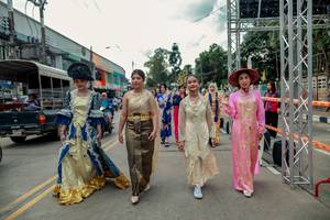 BIB: 
                            
                         Add to Cart
                    
                                            
                         Add to album
                    
                    
                         Remove from album
                    