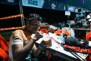 BIB: 
                            <button type="button" onclick="openModal(26525881)" class="btn btn-primary btn-sm float-right btn-popup" data-toggle="modal" data-target=".modal-high-quality">
                        <i class="fas fa-shopping-cart"></i> Add to Cart
                    </button>
                                            <button type="button" onclick="isThisMe(26525881, true)" class="btn btn-success btn-sm float-right btn-popup btn-isme hidden" data-toggle="tooltip" data-placement="bottom" title="นี่คือรูปของคุณใช่ไหม คลิกที่นี่เพื่อเอาเข้าอัลบั้ม">
                        <i class="fas fa-plus"></i> Add to album
                    </button>
                    <button type="button" onclick="isThisMe(26525881, false)" class="btn btn-warning btn-sm float-right btn-popup btn-isnotme hidden">
                        <i class="fas fa-ban"></i> Remove from album
                    </button>