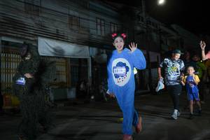 BIB: 
                            <button type="button" onclick="openModal(26219360)" class="btn btn-primary btn-sm float-right btn-popup" data-toggle="modal" data-target=".modal-high-quality">
                        <i class="fas fa-shopping-cart"></i> Add to Cart
                    </button>
                                            <button type="button" onclick="isThisMe(26219360, true)" class="btn btn-success btn-sm float-right btn-popup btn-isme hidden" data-toggle="tooltip" data-placement="bottom" title="นี่คือรูปของคุณใช่ไหม คลิกที่นี่เพื่อเอาเข้าอัลบั้ม">
                        <i class="fas fa-plus"></i> Add to album
                    </button>
                    <button type="button" onclick="isThisMe(26219360, false)" class="btn btn-warning btn-sm float-right btn-popup btn-isnotme hidden">
                        <i class="fas fa-ban"></i> Remove from album
                    </button>