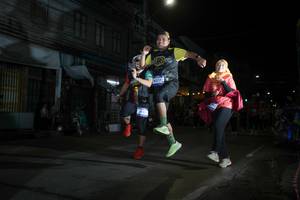 BIB: 
                            <button type="button" onclick="openModal(26218771)" class="btn btn-primary btn-sm float-right btn-popup" data-toggle="modal" data-target=".modal-high-quality">
                        <i class="fas fa-shopping-cart"></i> Add to Cart
                    </button>
                                            <button type="button" onclick="isThisMe(26218771, true)" class="btn btn-success btn-sm float-right btn-popup btn-isme hidden" data-toggle="tooltip" data-placement="bottom" title="นี่คือรูปของคุณใช่ไหม คลิกที่นี่เพื่อเอาเข้าอัลบั้ม">
                        <i class="fas fa-plus"></i> Add to album
                    </button>
                    <button type="button" onclick="isThisMe(26218771, false)" class="btn btn-warning btn-sm float-right btn-popup btn-isnotme hidden">
                        <i class="fas fa-ban"></i> Remove from album
                    </button>