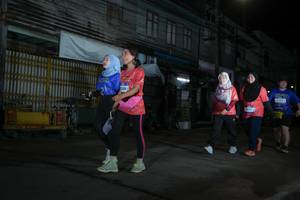 BIB: 
                            <button type="button" onclick="openModal(26218499)" class="btn btn-primary btn-sm float-right btn-popup" data-toggle="modal" data-target=".modal-high-quality">
                        <i class="fas fa-shopping-cart"></i> Add to Cart
                    </button>
                                            <button type="button" onclick="isThisMe(26218499, true)" class="btn btn-success btn-sm float-right btn-popup btn-isme hidden" data-toggle="tooltip" data-placement="bottom" title="นี่คือรูปของคุณใช่ไหม คลิกที่นี่เพื่อเอาเข้าอัลบั้ม">
                        <i class="fas fa-plus"></i> Add to album
                    </button>
                    <button type="button" onclick="isThisMe(26218499, false)" class="btn btn-warning btn-sm float-right btn-popup btn-isnotme hidden">
                        <i class="fas fa-ban"></i> Remove from album
                    </button>