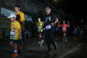 BIB: 
                            <button type="button" onclick="openModal(26217567)" class="btn btn-primary btn-sm float-right btn-popup" data-toggle="modal" data-target=".modal-high-quality">
                        <i class="fas fa-shopping-cart"></i> Add to Cart
                    </button>
                                            <button type="button" onclick="isThisMe(26217567, true)" class="btn btn-success btn-sm float-right btn-popup btn-isme hidden" data-toggle="tooltip" data-placement="bottom" title="นี่คือรูปของคุณใช่ไหม คลิกที่นี่เพื่อเอาเข้าอัลบั้ม">
                        <i class="fas fa-plus"></i> Add to album
                    </button>
                    <button type="button" onclick="isThisMe(26217567, false)" class="btn btn-warning btn-sm float-right btn-popup btn-isnotme hidden">
                        <i class="fas fa-ban"></i> Remove from album
                    </button>