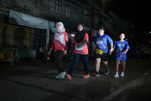 BIB: 
                            <button type="button" onclick="openModal(26218501)" class="btn btn-primary btn-sm float-right btn-popup" data-toggle="modal" data-target=".modal-high-quality">
                        <i class="fas fa-shopping-cart"></i> Add to Cart
                    </button>
                                            <button type="button" onclick="isThisMe(26218501, true)" class="btn btn-success btn-sm float-right btn-popup btn-isme hidden" data-toggle="tooltip" data-placement="bottom" title="นี่คือรูปของคุณใช่ไหม คลิกที่นี่เพื่อเอาเข้าอัลบั้ม">
                        <i class="fas fa-plus"></i> Add to album
                    </button>
                    <button type="button" onclick="isThisMe(26218501, false)" class="btn btn-warning btn-sm float-right btn-popup btn-isnotme hidden">
                        <i class="fas fa-ban"></i> Remove from album
                    </button>