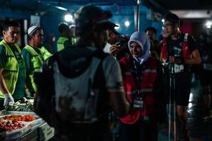 BIB: 
                            <button type="button" onclick="openModal(26459053)" class="btn btn-primary btn-sm float-right btn-popup" data-toggle="modal" data-target=".modal-high-quality">
                        <i class="fas fa-shopping-cart"></i> Add to Cart
                    </button>
                                            <button type="button" onclick="isThisMe(26459053, true)" class="btn btn-success btn-sm float-right btn-popup btn-isme hidden" data-toggle="tooltip" data-placement="bottom" title="นี่คือรูปของคุณใช่ไหม คลิกที่นี่เพื่อเอาเข้าอัลบั้ม">
                        <i class="fas fa-plus"></i> Add to album
                    </button>
                    <button type="button" onclick="isThisMe(26459053, false)" class="btn btn-warning btn-sm float-right btn-popup btn-isnotme hidden">
                        <i class="fas fa-ban"></i> Remove from album
                    </button>