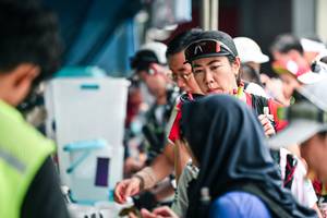 BIB: 
                            <button type="button" onclick="openModal(26460813)" class="btn btn-primary btn-sm float-right btn-popup" data-toggle="modal" data-target=".modal-high-quality">
                        <i class="fas fa-shopping-cart"></i> Add to Cart
                    </button>
                                            <button type="button" onclick="isThisMe(26460813, true)" class="btn btn-success btn-sm float-right btn-popup btn-isme hidden" data-toggle="tooltip" data-placement="bottom" title="นี่คือรูปของคุณใช่ไหม คลิกที่นี่เพื่อเอาเข้าอัลบั้ม">
                        <i class="fas fa-plus"></i> Add to album
                    </button>
                    <button type="button" onclick="isThisMe(26460813, false)" class="btn btn-warning btn-sm float-right btn-popup btn-isnotme hidden">
                        <i class="fas fa-ban"></i> Remove from album
                    </button>