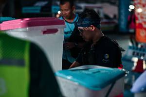 BIB: 
                            <button type="button" onclick="openModal(26459207)" class="btn btn-primary btn-sm float-right btn-popup" data-toggle="modal" data-target=".modal-high-quality">
                        <i class="fas fa-shopping-cart"></i> Add to Cart
                    </button>
                                            <button type="button" onclick="isThisMe(26459207, true)" class="btn btn-success btn-sm float-right btn-popup btn-isme hidden" data-toggle="tooltip" data-placement="bottom" title="นี่คือรูปของคุณใช่ไหม คลิกที่นี่เพื่อเอาเข้าอัลบั้ม">
                        <i class="fas fa-plus"></i> Add to album
                    </button>
                    <button type="button" onclick="isThisMe(26459207, false)" class="btn btn-warning btn-sm float-right btn-popup btn-isnotme hidden">
                        <i class="fas fa-ban"></i> Remove from album
                    </button>