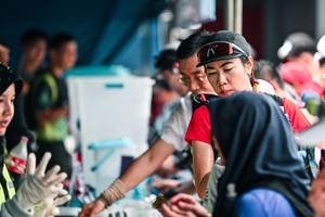 BIB: 
                            <button type="button" onclick="openModal(26460815)" class="btn btn-primary btn-sm float-right btn-popup" data-toggle="modal" data-target=".modal-high-quality">
                        <i class="fas fa-shopping-cart"></i> Add to Cart
                    </button>
                                            <button type="button" onclick="isThisMe(26460815, true)" class="btn btn-success btn-sm float-right btn-popup btn-isme hidden" data-toggle="tooltip" data-placement="bottom" title="นี่คือรูปของคุณใช่ไหม คลิกที่นี่เพื่อเอาเข้าอัลบั้ม">
                        <i class="fas fa-plus"></i> Add to album
                    </button>
                    <button type="button" onclick="isThisMe(26460815, false)" class="btn btn-warning btn-sm float-right btn-popup btn-isnotme hidden">
                        <i class="fas fa-ban"></i> Remove from album
                    </button>