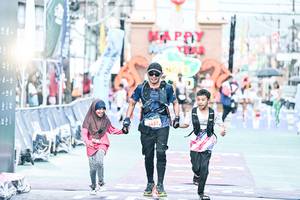 BIB: 
                            <button type="button" onclick="openModal(26472447)" class="btn btn-primary btn-sm float-right btn-popup" data-toggle="modal" data-target=".modal-high-quality">
                        <i class="fas fa-shopping-cart"></i> Add to Cart
                    </button>
                                            <button type="button" onclick="isThisMe(26472447, true)" class="btn btn-success btn-sm float-right btn-popup btn-isme hidden" data-toggle="tooltip" data-placement="bottom" title="นี่คือรูปของคุณใช่ไหม คลิกที่นี่เพื่อเอาเข้าอัลบั้ม">
                        <i class="fas fa-plus"></i> Add to album
                    </button>
                    <button type="button" onclick="isThisMe(26472447, false)" class="btn btn-warning btn-sm float-right btn-popup btn-isnotme hidden">
                        <i class="fas fa-ban"></i> Remove from album
                    </button>