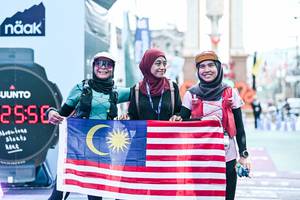 BIB: 
                            <button type="button" onclick="openModal(26471874)" class="btn btn-primary btn-sm float-right btn-popup" data-toggle="modal" data-target=".modal-high-quality">
                        <i class="fas fa-shopping-cart"></i> Add to Cart
                    </button>
                                            <button type="button" onclick="isThisMe(26471874, true)" class="btn btn-success btn-sm float-right btn-popup btn-isme hidden" data-toggle="tooltip" data-placement="bottom" title="นี่คือรูปของคุณใช่ไหม คลิกที่นี่เพื่อเอาเข้าอัลบั้ม">
                        <i class="fas fa-plus"></i> Add to album
                    </button>
                    <button type="button" onclick="isThisMe(26471874, false)" class="btn btn-warning btn-sm float-right btn-popup btn-isnotme hidden">
                        <i class="fas fa-ban"></i> Remove from album
                    </button>