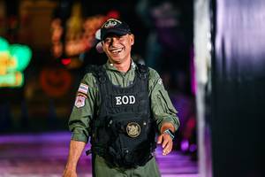 BIB: 
                            <button type="button" onclick="openModal(26482027)" class="btn btn-primary btn-sm float-right btn-popup" data-toggle="modal" data-target=".modal-high-quality">
                        <i class="fas fa-shopping-cart"></i> Add to Cart
                    </button>
                                            <button type="button" onclick="isThisMe(26482027, true)" class="btn btn-success btn-sm float-right btn-popup btn-isme hidden" data-toggle="tooltip" data-placement="bottom" title="นี่คือรูปของคุณใช่ไหม คลิกที่นี่เพื่อเอาเข้าอัลบั้ม">
                        <i class="fas fa-plus"></i> Add to album
                    </button>
                    <button type="button" onclick="isThisMe(26482027, false)" class="btn btn-warning btn-sm float-right btn-popup btn-isnotme hidden">
                        <i class="fas fa-ban"></i> Remove from album
                    </button>