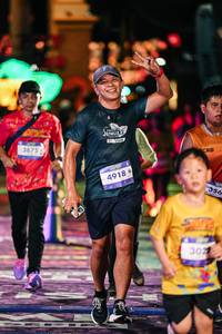 BIB: 
                            <button type="button" onclick="openModal(26338261)" class="btn btn-primary btn-sm float-right btn-popup" data-toggle="modal" data-target=".modal-high-quality">
                        <i class="fas fa-shopping-cart"></i> Add to Cart
                    </button>
                                            <button type="button" onclick="isThisMe(26338261, true)" class="btn btn-success btn-sm float-right btn-popup btn-isme hidden" data-toggle="tooltip" data-placement="bottom" title="นี่คือรูปของคุณใช่ไหม คลิกที่นี่เพื่อเอาเข้าอัลบั้ม">
                        <i class="fas fa-plus"></i> Add to album
                    </button>
                    <button type="button" onclick="isThisMe(26338261, false)" class="btn btn-warning btn-sm float-right btn-popup btn-isnotme hidden">
                        <i class="fas fa-ban"></i> Remove from album
                    </button>