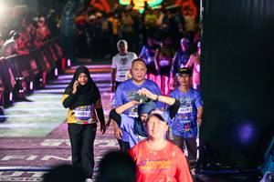 BIB: 
                            <button type="button" onclick="openModal(26342326)" class="btn btn-primary btn-sm float-right btn-popup" data-toggle="modal" data-target=".modal-high-quality">
                        <i class="fas fa-shopping-cart"></i> Add to Cart
                    </button>
                                            <button type="button" onclick="isThisMe(26342326, true)" class="btn btn-success btn-sm float-right btn-popup btn-isme hidden" data-toggle="tooltip" data-placement="bottom" title="นี่คือรูปของคุณใช่ไหม คลิกที่นี่เพื่อเอาเข้าอัลบั้ม">
                        <i class="fas fa-plus"></i> Add to album
                    </button>
                    <button type="button" onclick="isThisMe(26342326, false)" class="btn btn-warning btn-sm float-right btn-popup btn-isnotme hidden">
                        <i class="fas fa-ban"></i> Remove from album
                    </button>