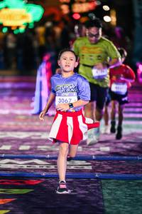 BIB: 
                            <button type="button" onclick="openModal(26337993)" class="btn btn-primary btn-sm float-right btn-popup" data-toggle="modal" data-target=".modal-high-quality">
                        <i class="fas fa-shopping-cart"></i> Add to Cart
                    </button>
                                            <button type="button" onclick="isThisMe(26337993, true)" class="btn btn-success btn-sm float-right btn-popup btn-isme hidden" data-toggle="tooltip" data-placement="bottom" title="นี่คือรูปของคุณใช่ไหม คลิกที่นี่เพื่อเอาเข้าอัลบั้ม">
                        <i class="fas fa-plus"></i> Add to album
                    </button>
                    <button type="button" onclick="isThisMe(26337993, false)" class="btn btn-warning btn-sm float-right btn-popup btn-isnotme hidden">
                        <i class="fas fa-ban"></i> Remove from album
                    </button>