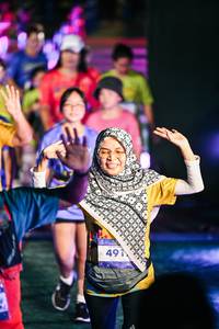 BIB: 
                            <button type="button" onclick="openModal(26340857)" class="btn btn-primary btn-sm float-right btn-popup" data-toggle="modal" data-target=".modal-high-quality">
                        <i class="fas fa-shopping-cart"></i> Add to Cart
                    </button>
                                            <button type="button" onclick="isThisMe(26340857, true)" class="btn btn-success btn-sm float-right btn-popup btn-isme hidden" data-toggle="tooltip" data-placement="bottom" title="นี่คือรูปของคุณใช่ไหม คลิกที่นี่เพื่อเอาเข้าอัลบั้ม">
                        <i class="fas fa-plus"></i> Add to album
                    </button>
                    <button type="button" onclick="isThisMe(26340857, false)" class="btn btn-warning btn-sm float-right btn-popup btn-isnotme hidden">
                        <i class="fas fa-ban"></i> Remove from album
                    </button>