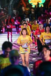 BIB: 
                            <button type="button" onclick="openModal(26339820)" class="btn btn-primary btn-sm float-right btn-popup" data-toggle="modal" data-target=".modal-high-quality">
                        <i class="fas fa-shopping-cart"></i> Add to Cart
                    </button>
                                            <button type="button" onclick="isThisMe(26339820, true)" class="btn btn-success btn-sm float-right btn-popup btn-isme hidden" data-toggle="tooltip" data-placement="bottom" title="นี่คือรูปของคุณใช่ไหม คลิกที่นี่เพื่อเอาเข้าอัลบั้ม">
                        <i class="fas fa-plus"></i> Add to album
                    </button>
                    <button type="button" onclick="isThisMe(26339820, false)" class="btn btn-warning btn-sm float-right btn-popup btn-isnotme hidden">
                        <i class="fas fa-ban"></i> Remove from album
                    </button>