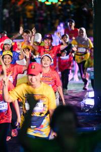 BIB: 
                            <button type="button" onclick="openModal(26341488)" class="btn btn-primary btn-sm float-right btn-popup" data-toggle="modal" data-target=".modal-high-quality">
                        <i class="fas fa-shopping-cart"></i> Add to Cart
                    </button>
                                            <button type="button" onclick="isThisMe(26341488, true)" class="btn btn-success btn-sm float-right btn-popup btn-isme hidden" data-toggle="tooltip" data-placement="bottom" title="นี่คือรูปของคุณใช่ไหม คลิกที่นี่เพื่อเอาเข้าอัลบั้ม">
                        <i class="fas fa-plus"></i> Add to album
                    </button>
                    <button type="button" onclick="isThisMe(26341488, false)" class="btn btn-warning btn-sm float-right btn-popup btn-isnotme hidden">
                        <i class="fas fa-ban"></i> Remove from album
                    </button>