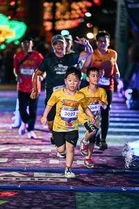 BIB: 
                            <button type="button" onclick="openModal(26338258)" class="btn btn-primary btn-sm float-right btn-popup" data-toggle="modal" data-target=".modal-high-quality">
                        <i class="fas fa-shopping-cart"></i> Add to Cart
                    </button>
                                            <button type="button" onclick="isThisMe(26338258, true)" class="btn btn-success btn-sm float-right btn-popup btn-isme hidden" data-toggle="tooltip" data-placement="bottom" title="นี่คือรูปของคุณใช่ไหม คลิกที่นี่เพื่อเอาเข้าอัลบั้ม">
                        <i class="fas fa-plus"></i> Add to album
                    </button>
                    <button type="button" onclick="isThisMe(26338258, false)" class="btn btn-warning btn-sm float-right btn-popup btn-isnotme hidden">
                        <i class="fas fa-ban"></i> Remove from album
                    </button>