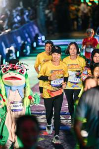 BIB: 
                            <button type="button" onclick="openModal(26339357)" class="btn btn-primary btn-sm float-right btn-popup" data-toggle="modal" data-target=".modal-high-quality">
                        <i class="fas fa-shopping-cart"></i> Add to Cart
                    </button>
                                            <button type="button" onclick="isThisMe(26339357, true)" class="btn btn-success btn-sm float-right btn-popup btn-isme hidden" data-toggle="tooltip" data-placement="bottom" title="นี่คือรูปของคุณใช่ไหม คลิกที่นี่เพื่อเอาเข้าอัลบั้ม">
                        <i class="fas fa-plus"></i> Add to album
                    </button>
                    <button type="button" onclick="isThisMe(26339357, false)" class="btn btn-warning btn-sm float-right btn-popup btn-isnotme hidden">
                        <i class="fas fa-ban"></i> Remove from album
                    </button>