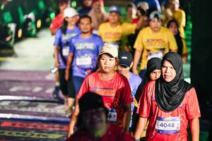 BIB: 
                            <button type="button" onclick="openModal(26342195)" class="btn btn-primary btn-sm float-right btn-popup" data-toggle="modal" data-target=".modal-high-quality">
                        <i class="fas fa-shopping-cart"></i> Add to Cart
                    </button>
                                            <button type="button" onclick="isThisMe(26342195, true)" class="btn btn-success btn-sm float-right btn-popup btn-isme hidden" data-toggle="tooltip" data-placement="bottom" title="นี่คือรูปของคุณใช่ไหม คลิกที่นี่เพื่อเอาเข้าอัลบั้ม">
                        <i class="fas fa-plus"></i> Add to album
                    </button>
                    <button type="button" onclick="isThisMe(26342195, false)" class="btn btn-warning btn-sm float-right btn-popup btn-isnotme hidden">
                        <i class="fas fa-ban"></i> Remove from album
                    </button>