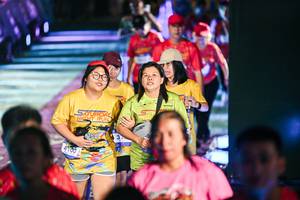 BIB: 
                            <button type="button" onclick="openModal(26342411)" class="btn btn-primary btn-sm float-right btn-popup" data-toggle="modal" data-target=".modal-high-quality">
                        <i class="fas fa-shopping-cart"></i> Add to Cart
                    </button>
                                            <button type="button" onclick="isThisMe(26342411, true)" class="btn btn-success btn-sm float-right btn-popup btn-isme hidden" data-toggle="tooltip" data-placement="bottom" title="นี่คือรูปของคุณใช่ไหม คลิกที่นี่เพื่อเอาเข้าอัลบั้ม">
                        <i class="fas fa-plus"></i> Add to album
                    </button>
                    <button type="button" onclick="isThisMe(26342411, false)" class="btn btn-warning btn-sm float-right btn-popup btn-isnotme hidden">
                        <i class="fas fa-ban"></i> Remove from album
                    </button>