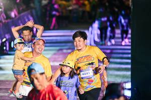 BIB: 
                            <button type="button" onclick="openModal(26342758)" class="btn btn-primary btn-sm float-right btn-popup" data-toggle="modal" data-target=".modal-high-quality">
                        <i class="fas fa-shopping-cart"></i> Add to Cart
                    </button>
                                            <button type="button" onclick="isThisMe(26342758, true)" class="btn btn-success btn-sm float-right btn-popup btn-isme hidden" data-toggle="tooltip" data-placement="bottom" title="นี่คือรูปของคุณใช่ไหม คลิกที่นี่เพื่อเอาเข้าอัลบั้ม">
                        <i class="fas fa-plus"></i> Add to album
                    </button>
                    <button type="button" onclick="isThisMe(26342758, false)" class="btn btn-warning btn-sm float-right btn-popup btn-isnotme hidden">
                        <i class="fas fa-ban"></i> Remove from album
                    </button>