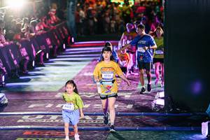 BIB: 
                            <button type="button" onclick="openModal(26342513)" class="btn btn-primary btn-sm float-right btn-popup" data-toggle="modal" data-target=".modal-high-quality">
                        <i class="fas fa-shopping-cart"></i> Add to Cart
                    </button>
                                            <button type="button" onclick="isThisMe(26342513, true)" class="btn btn-success btn-sm float-right btn-popup btn-isme hidden" data-toggle="tooltip" data-placement="bottom" title="นี่คือรูปของคุณใช่ไหม คลิกที่นี่เพื่อเอาเข้าอัลบั้ม">
                        <i class="fas fa-plus"></i> Add to album
                    </button>
                    <button type="button" onclick="isThisMe(26342513, false)" class="btn btn-warning btn-sm float-right btn-popup btn-isnotme hidden">
                        <i class="fas fa-ban"></i> Remove from album
                    </button>