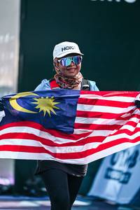 BIB: 
                            <button type="button" onclick="openModal(26489520)" class="btn btn-primary btn-sm float-right btn-popup" data-toggle="modal" data-target=".modal-high-quality">
                        <i class="fas fa-shopping-cart"></i> Add to Cart
                    </button>
                                            <button type="button" onclick="isThisMe(26489520, true)" class="btn btn-success btn-sm float-right btn-popup btn-isme hidden" data-toggle="tooltip" data-placement="bottom" title="นี่คือรูปของคุณใช่ไหม คลิกที่นี่เพื่อเอาเข้าอัลบั้ม">
                        <i class="fas fa-plus"></i> Add to album
                    </button>
                    <button type="button" onclick="isThisMe(26489520, false)" class="btn btn-warning btn-sm float-right btn-popup btn-isnotme hidden">
                        <i class="fas fa-ban"></i> Remove from album
                    </button>