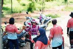 BIB: 
                            <button type="button" onclick="openModal(26303653)" class="btn btn-primary btn-sm float-right btn-popup" data-toggle="modal" data-target=".modal-high-quality">
                        <i class="fas fa-shopping-cart"></i> Add to Cart
                    </button>
                                            <button type="button" onclick="isThisMe(26303653, true)" class="btn btn-success btn-sm float-right btn-popup btn-isme hidden" data-toggle="tooltip" data-placement="bottom" title="นี่คือรูปของคุณใช่ไหม คลิกที่นี่เพื่อเอาเข้าอัลบั้ม">
                        <i class="fas fa-plus"></i> Add to album
                    </button>
                    <button type="button" onclick="isThisMe(26303653, false)" class="btn btn-warning btn-sm float-right btn-popup btn-isnotme hidden">
                        <i class="fas fa-ban"></i> Remove from album
                    </button>