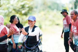 BIB: 
                            <button type="button" onclick="openModal(26303450)" class="btn btn-primary btn-sm float-right btn-popup" data-toggle="modal" data-target=".modal-high-quality">
                        <i class="fas fa-shopping-cart"></i> Add to Cart
                    </button>
                                            <button type="button" onclick="isThisMe(26303450, true)" class="btn btn-success btn-sm float-right btn-popup btn-isme hidden" data-toggle="tooltip" data-placement="bottom" title="นี่คือรูปของคุณใช่ไหม คลิกที่นี่เพื่อเอาเข้าอัลบั้ม">
                        <i class="fas fa-plus"></i> Add to album
                    </button>
                    <button type="button" onclick="isThisMe(26303450, false)" class="btn btn-warning btn-sm float-right btn-popup btn-isnotme hidden">
                        <i class="fas fa-ban"></i> Remove from album
                    </button>