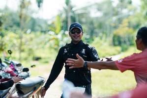 BIB: 
                            <button type="button" onclick="openModal(26300392)" class="btn btn-primary btn-sm float-right btn-popup" data-toggle="modal" data-target=".modal-high-quality">
                        <i class="fas fa-shopping-cart"></i> Add to Cart
                    </button>
                                            <button type="button" onclick="isThisMe(26300392, true)" class="btn btn-success btn-sm float-right btn-popup btn-isme hidden" data-toggle="tooltip" data-placement="bottom" title="นี่คือรูปของคุณใช่ไหม คลิกที่นี่เพื่อเอาเข้าอัลบั้ม">
                        <i class="fas fa-plus"></i> Add to album
                    </button>
                    <button type="button" onclick="isThisMe(26300392, false)" class="btn btn-warning btn-sm float-right btn-popup btn-isnotme hidden">
                        <i class="fas fa-ban"></i> Remove from album
                    </button>