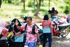 BIB: 
                            <button type="button" onclick="openModal(26303582)" class="btn btn-primary btn-sm float-right btn-popup" data-toggle="modal" data-target=".modal-high-quality">
                        <i class="fas fa-shopping-cart"></i> Add to Cart
                    </button>
                                            <button type="button" onclick="isThisMe(26303582, true)" class="btn btn-success btn-sm float-right btn-popup btn-isme hidden" data-toggle="tooltip" data-placement="bottom" title="นี่คือรูปของคุณใช่ไหม คลิกที่นี่เพื่อเอาเข้าอัลบั้ม">
                        <i class="fas fa-plus"></i> Add to album
                    </button>
                    <button type="button" onclick="isThisMe(26303582, false)" class="btn btn-warning btn-sm float-right btn-popup btn-isnotme hidden">
                        <i class="fas fa-ban"></i> Remove from album
                    </button>