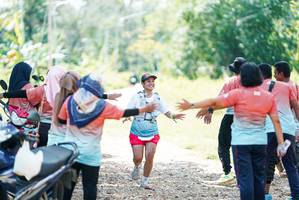 BIB: 
                            <button type="button" onclick="openModal(26301809)" class="btn btn-primary btn-sm float-right btn-popup" data-toggle="modal" data-target=".modal-high-quality">
                        <i class="fas fa-shopping-cart"></i> Add to Cart
                    </button>
                                            <button type="button" onclick="isThisMe(26301809, true)" class="btn btn-success btn-sm float-right btn-popup btn-isme hidden" data-toggle="tooltip" data-placement="bottom" title="นี่คือรูปของคุณใช่ไหม คลิกที่นี่เพื่อเอาเข้าอัลบั้ม">
                        <i class="fas fa-plus"></i> Add to album
                    </button>
                    <button type="button" onclick="isThisMe(26301809, false)" class="btn btn-warning btn-sm float-right btn-popup btn-isnotme hidden">
                        <i class="fas fa-ban"></i> Remove from album
                    </button>