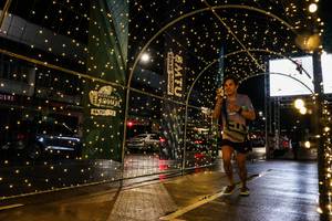 BIB: 
                            <button type="button" onclick="openModal(26278512)" class="btn btn-primary btn-sm float-right btn-popup" data-toggle="modal" data-target=".modal-high-quality">
                        <i class="fas fa-shopping-cart"></i> Add to Cart
                    </button>
                                            <button type="button" onclick="isThisMe(26278512, true)" class="btn btn-success btn-sm float-right btn-popup btn-isme hidden" data-toggle="tooltip" data-placement="bottom" title="นี่คือรูปของคุณใช่ไหม คลิกที่นี่เพื่อเอาเข้าอัลบั้ม">
                        <i class="fas fa-plus"></i> Add to album
                    </button>
                    <button type="button" onclick="isThisMe(26278512, false)" class="btn btn-warning btn-sm float-right btn-popup btn-isnotme hidden">
                        <i class="fas fa-ban"></i> Remove from album
                    </button>