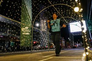 BIB: 
                            <button type="button" onclick="openModal(26278599)" class="btn btn-primary btn-sm float-right btn-popup" data-toggle="modal" data-target=".modal-high-quality">
                        <i class="fas fa-shopping-cart"></i> Add to Cart
                    </button>
                                            <button type="button" onclick="isThisMe(26278599, true)" class="btn btn-success btn-sm float-right btn-popup btn-isme hidden" data-toggle="tooltip" data-placement="bottom" title="นี่คือรูปของคุณใช่ไหม คลิกที่นี่เพื่อเอาเข้าอัลบั้ม">
                        <i class="fas fa-plus"></i> Add to album
                    </button>
                    <button type="button" onclick="isThisMe(26278599, false)" class="btn btn-warning btn-sm float-right btn-popup btn-isnotme hidden">
                        <i class="fas fa-ban"></i> Remove from album
                    </button>