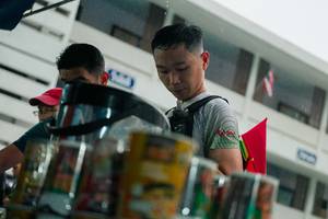 BIB: 
                            <button type="button" onclick="openModal(26210133)" class="btn btn-primary btn-sm float-right btn-popup" data-toggle="modal" data-target=".modal-high-quality">
                        <i class="fas fa-shopping-cart"></i> Add to Cart
                    </button>
                                            <button type="button" onclick="isThisMe(26210133, true)" class="btn btn-success btn-sm float-right btn-popup btn-isme hidden" data-toggle="tooltip" data-placement="bottom" title="นี่คือรูปของคุณใช่ไหม คลิกที่นี่เพื่อเอาเข้าอัลบั้ม">
                        <i class="fas fa-plus"></i> Add to album
                    </button>
                    <button type="button" onclick="isThisMe(26210133, false)" class="btn btn-warning btn-sm float-right btn-popup btn-isnotme hidden">
                        <i class="fas fa-ban"></i> Remove from album
                    </button>