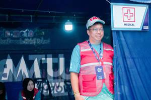 BIB: 
                            <button type="button" onclick="openModal(26206398)" class="btn btn-primary btn-sm float-right btn-popup" data-toggle="modal" data-target=".modal-high-quality">
                        <i class="fas fa-shopping-cart"></i> Add to Cart
                    </button>
                                            <button type="button" onclick="isThisMe(26206398, true)" class="btn btn-success btn-sm float-right btn-popup btn-isme hidden" data-toggle="tooltip" data-placement="bottom" title="นี่คือรูปของคุณใช่ไหม คลิกที่นี่เพื่อเอาเข้าอัลบั้ม">
                        <i class="fas fa-plus"></i> Add to album
                    </button>
                    <button type="button" onclick="isThisMe(26206398, false)" class="btn btn-warning btn-sm float-right btn-popup btn-isnotme hidden">
                        <i class="fas fa-ban"></i> Remove from album
                    </button>