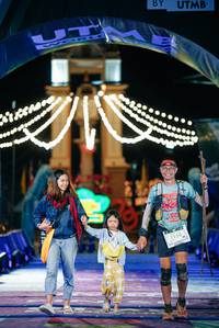 BIB: 
                            <button type="button" onclick="openModal(26398652)" class="btn btn-primary btn-sm float-right btn-popup" data-toggle="modal" data-target=".modal-high-quality">
                        <i class="fas fa-shopping-cart"></i> Add to Cart
                    </button>
                                            <button type="button" onclick="isThisMe(26398652, true)" class="btn btn-success btn-sm float-right btn-popup btn-isme hidden" data-toggle="tooltip" data-placement="bottom" title="นี่คือรูปของคุณใช่ไหม คลิกที่นี่เพื่อเอาเข้าอัลบั้ม">
                        <i class="fas fa-plus"></i> Add to album
                    </button>
                    <button type="button" onclick="isThisMe(26398652, false)" class="btn btn-warning btn-sm float-right btn-popup btn-isnotme hidden">
                        <i class="fas fa-ban"></i> Remove from album
                    </button>