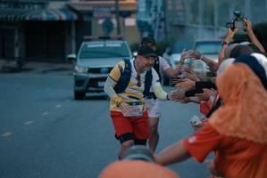 BIB: 
                            <button type="button" onclick="openModal(26338758)" class="btn btn-primary btn-sm float-right btn-popup" data-toggle="modal" data-target=".modal-high-quality">
                        <i class="fas fa-shopping-cart"></i> Add to Cart
                    </button>
                                            <button type="button" onclick="isThisMe(26338758, true)" class="btn btn-success btn-sm float-right btn-popup btn-isme hidden" data-toggle="tooltip" data-placement="bottom" title="นี่คือรูปของคุณใช่ไหม คลิกที่นี่เพื่อเอาเข้าอัลบั้ม">
                        <i class="fas fa-plus"></i> Add to album
                    </button>
                    <button type="button" onclick="isThisMe(26338758, false)" class="btn btn-warning btn-sm float-right btn-popup btn-isnotme hidden">
                        <i class="fas fa-ban"></i> Remove from album
                    </button>