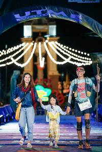 BIB: 
                            <button type="button" onclick="openModal(26398668)" class="btn btn-primary btn-sm float-right btn-popup" data-toggle="modal" data-target=".modal-high-quality">
                        <i class="fas fa-shopping-cart"></i> Add to Cart
                    </button>
                                            <button type="button" onclick="isThisMe(26398668, true)" class="btn btn-success btn-sm float-right btn-popup btn-isme hidden" data-toggle="tooltip" data-placement="bottom" title="นี่คือรูปของคุณใช่ไหม คลิกที่นี่เพื่อเอาเข้าอัลบั้ม">
                        <i class="fas fa-plus"></i> Add to album
                    </button>
                    <button type="button" onclick="isThisMe(26398668, false)" class="btn btn-warning btn-sm float-right btn-popup btn-isnotme hidden">
                        <i class="fas fa-ban"></i> Remove from album
                    </button>