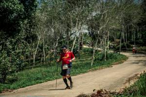 BIB: 
                            <button type="button" onclick="openModal(26483545)" class="btn btn-primary btn-sm float-right btn-popup" data-toggle="modal" data-target=".modal-high-quality">
                        <i class="fas fa-shopping-cart"></i> Add to Cart
                    </button>
                                            <button type="button" onclick="isThisMe(26483545, true)" class="btn btn-success btn-sm float-right btn-popup btn-isme hidden" data-toggle="tooltip" data-placement="bottom" title="นี่คือรูปของคุณใช่ไหม คลิกที่นี่เพื่อเอาเข้าอัลบั้ม">
                        <i class="fas fa-plus"></i> Add to album
                    </button>
                    <button type="button" onclick="isThisMe(26483545, false)" class="btn btn-warning btn-sm float-right btn-popup btn-isnotme hidden">
                        <i class="fas fa-ban"></i> Remove from album
                    </button>