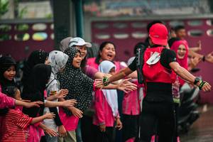 BIB: 
                            <button type="button" onclick="openModal(26214763)" class="btn btn-primary btn-sm float-right btn-popup" data-toggle="modal" data-target=".modal-high-quality">
                        <i class="fas fa-shopping-cart"></i> Add to Cart
                    </button>
                                            <button type="button" onclick="isThisMe(26214763, true)" class="btn btn-success btn-sm float-right btn-popup btn-isme hidden" data-toggle="tooltip" data-placement="bottom" title="นี่คือรูปของคุณใช่ไหม คลิกที่นี่เพื่อเอาเข้าอัลบั้ม">
                        <i class="fas fa-plus"></i> Add to album
                    </button>
                    <button type="button" onclick="isThisMe(26214763, false)" class="btn btn-warning btn-sm float-right btn-popup btn-isnotme hidden">
                        <i class="fas fa-ban"></i> Remove from album
                    </button>