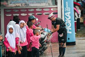 BIB: 
                            <button type="button" onclick="openModal(26214807)" class="btn btn-primary btn-sm float-right btn-popup" data-toggle="modal" data-target=".modal-high-quality">
                        <i class="fas fa-shopping-cart"></i> Add to Cart
                    </button>
                                            <button type="button" onclick="isThisMe(26214807, true)" class="btn btn-success btn-sm float-right btn-popup btn-isme hidden" data-toggle="tooltip" data-placement="bottom" title="นี่คือรูปของคุณใช่ไหม คลิกที่นี่เพื่อเอาเข้าอัลบั้ม">
                        <i class="fas fa-plus"></i> Add to album
                    </button>
                    <button type="button" onclick="isThisMe(26214807, false)" class="btn btn-warning btn-sm float-right btn-popup btn-isnotme hidden">
                        <i class="fas fa-ban"></i> Remove from album
                    </button>